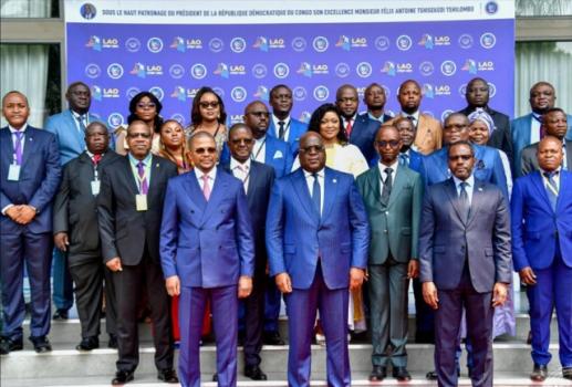 Pétrole et gaz - Felix Tshisekedi lance un appel d’offre pour 30 blocs en RDC